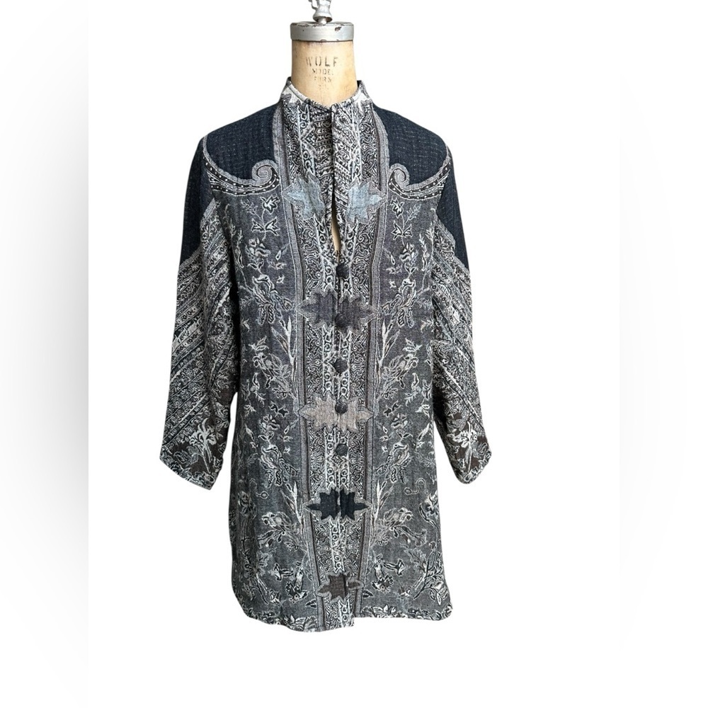 Anu 100% Wool Tapestry Jacket Elegant Black and Gray Mixed Pattern Size L Boho
